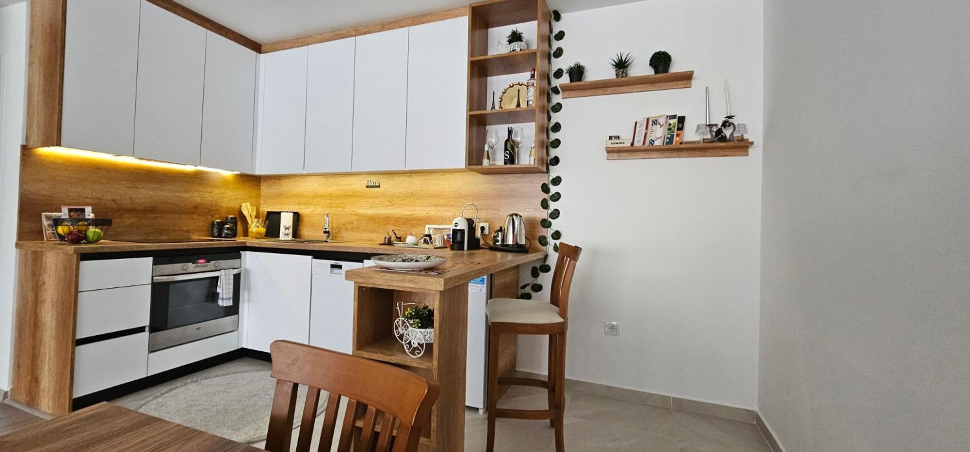 Value Living Apartment Урошевац Экстерьер фото