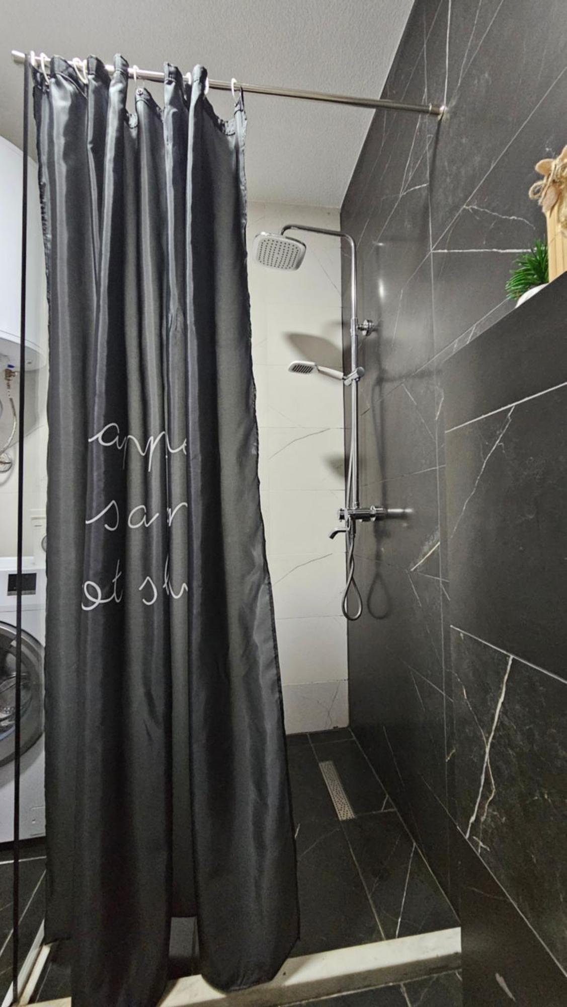 Value Living Apartment Урошевац Экстерьер фото