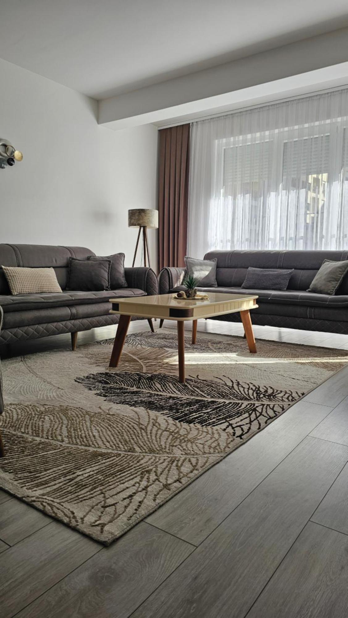 Value Living Apartment Урошевац Экстерьер фото